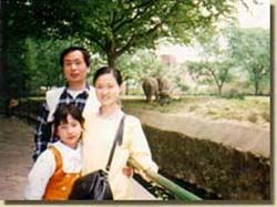 family2.jpg (12245 bytes)